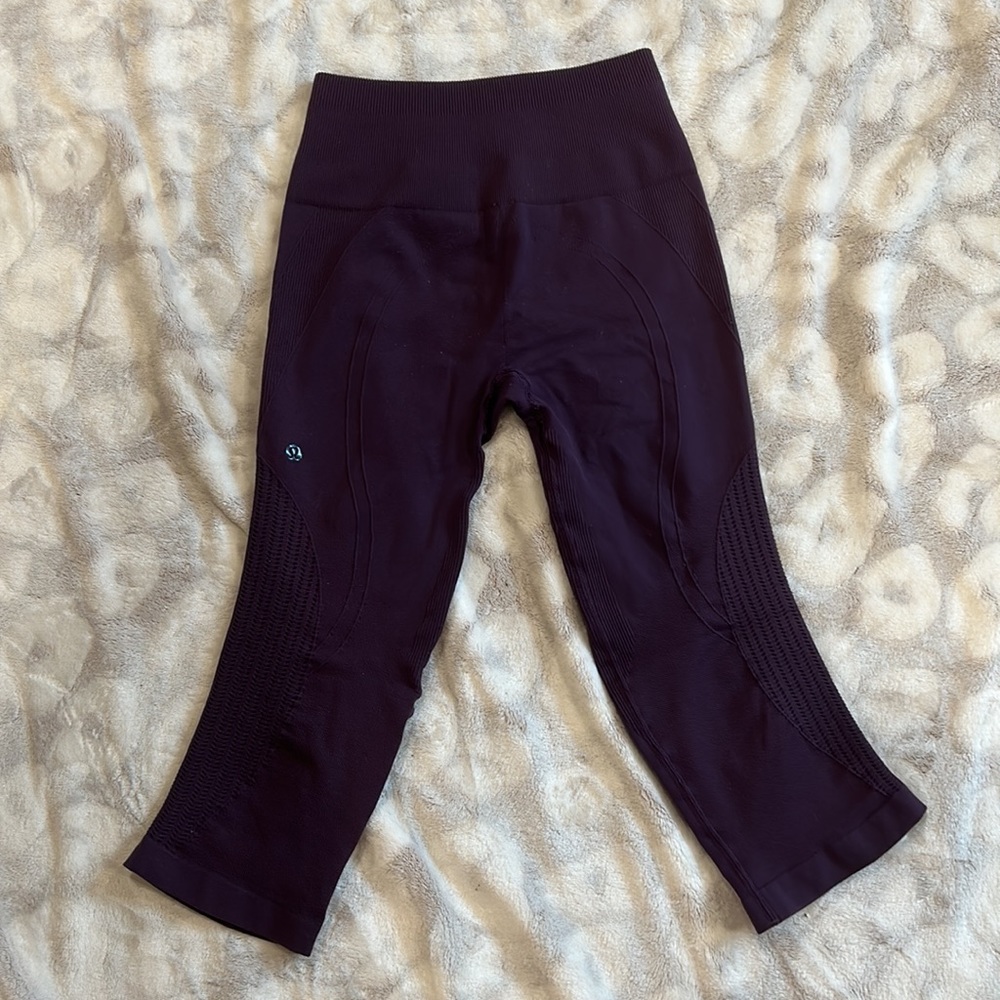 Lululemon Flow & Go Cropped Leggings Zinfandel Size 4 - Picture 6 of 8